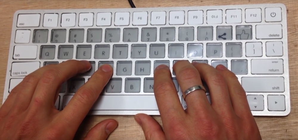 apple-keyboard