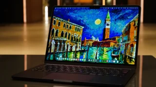 Apple MacBook Pro M3 MAX 14インチ　整備済製品 14インチMacBook Pro [整備済製品] 14コアCPUと30コアGPUを搭載